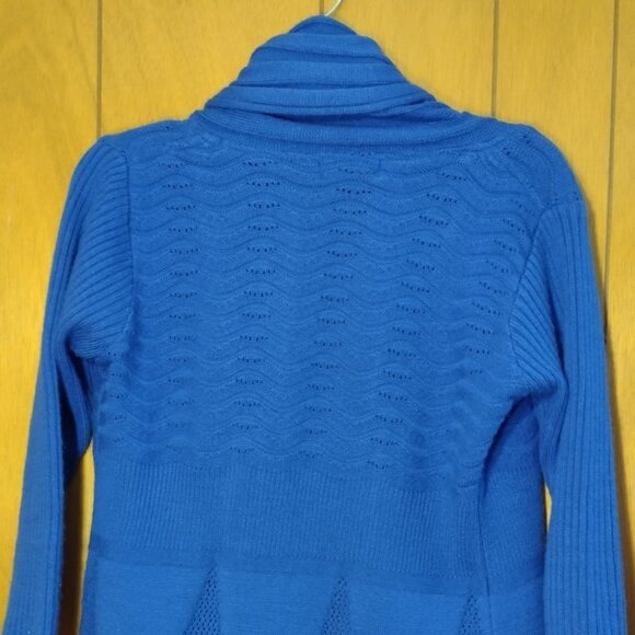 Textured Open-Front Sweater - Picture 2 of 3